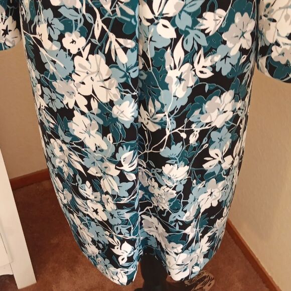 Charter Club Black and Teal Leaf Pattern Dress. Work Perfect. Floral. Soft Girl. - Picture 9 of 13